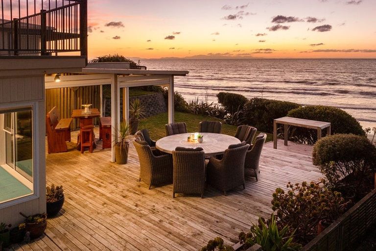 Photo of property in 52 Ames Street, Paekakariki, 5034