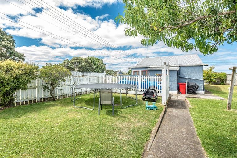 Photo of property in 51 Bamber Street, Castlecliff, Whanganui, 4501