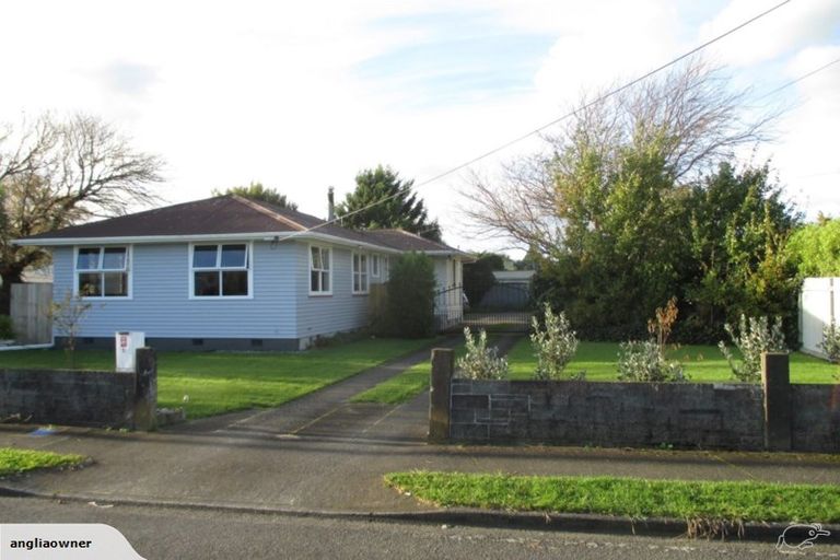 Photo of property in 5 Diamond Street, Carterton, 5713