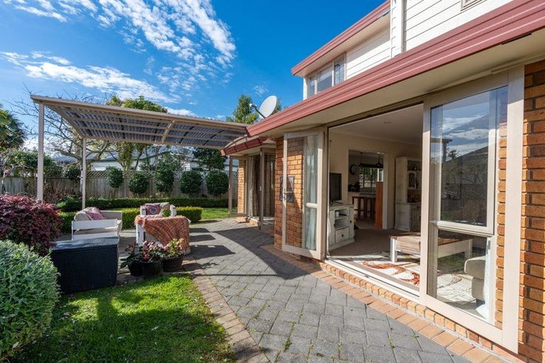 Photo of property in 10 Montrose Crescent, Huntington, Hamilton, 3210