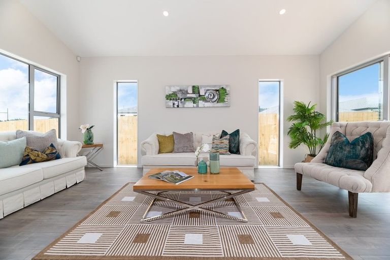 Photo of property in 5 Piccolo Court, Kumeu, 0810