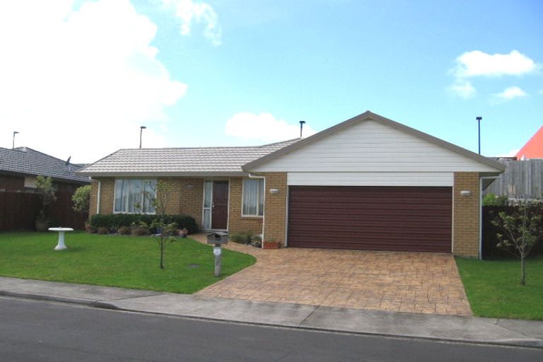 Photo of property in 104 Kingdale Road, Henderson, Auckland, 0610