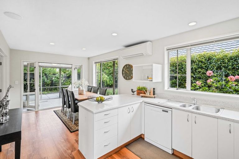 Photo of property in 22 Newnham Terrace, Upper Riccarton, Christchurch, 8041