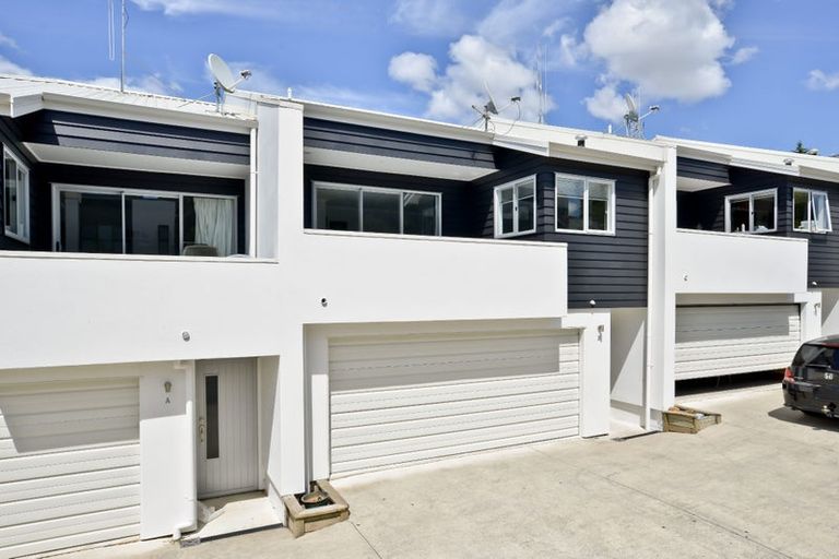 Photo of property in 3b Scotland Place, Hillcrest, Hamilton, 3216