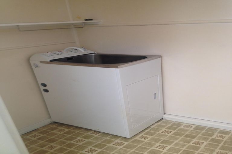 Photo of property in 16 Harris Street, Waimate, 7924