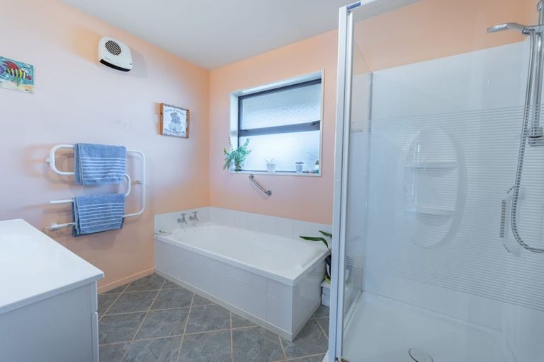 Photo of property in 27 Dobson Street, Gleniti, Timaru, 7910