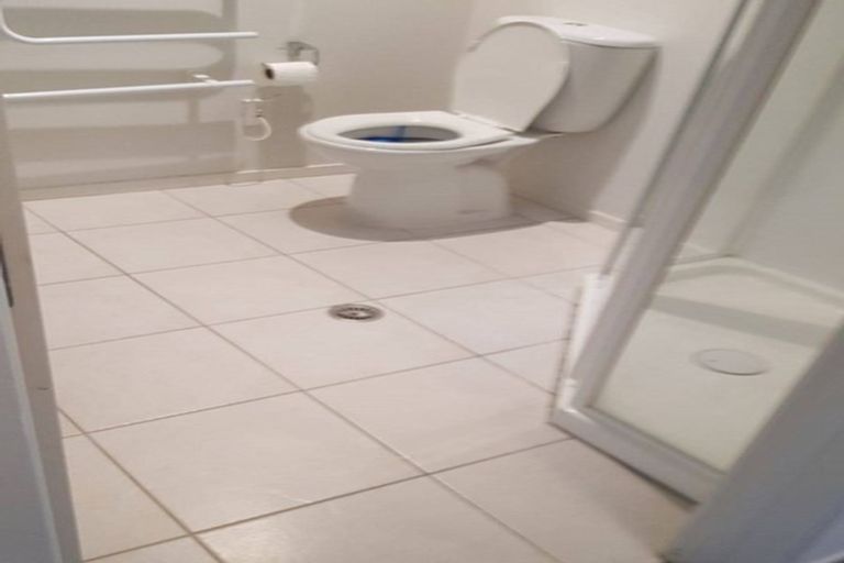 Photo of property in 43 Kirikiri Lane, East Tamaki, Auckland, 2013