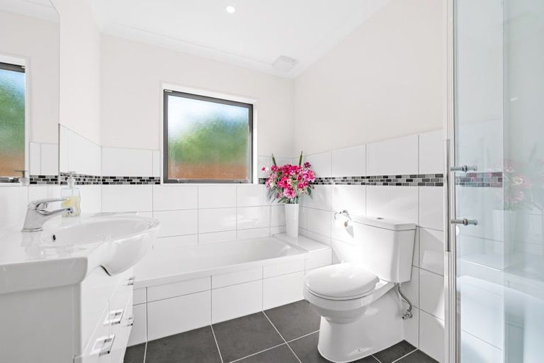 Photo of property in 51a Waiwhetu Road, Waiwhetu, Lower Hutt, 5010