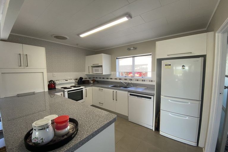Photo of property in 38 Gold Street, Waitara, 4320