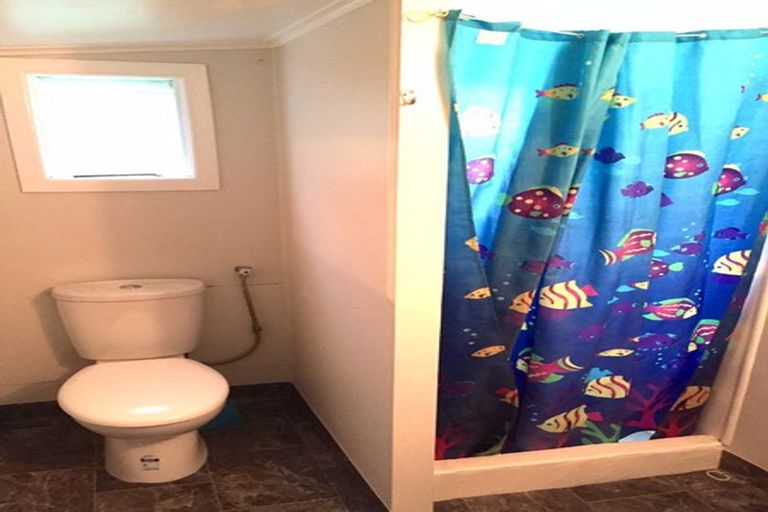 Photo of property in 69 Torkar Road, Clarks Beach, 2122