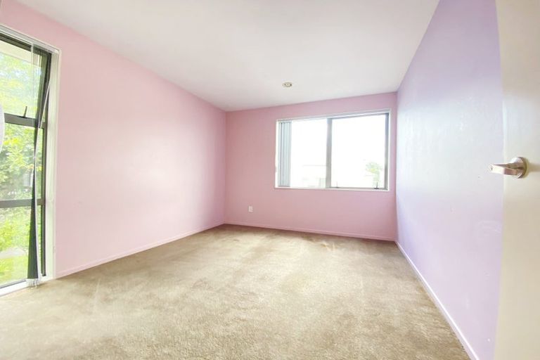 Photo of property in 192 Porchester Road, Takanini, 2112