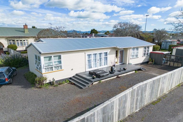 Photo of property in 22 Kaihere Road, Ngatea, 3503