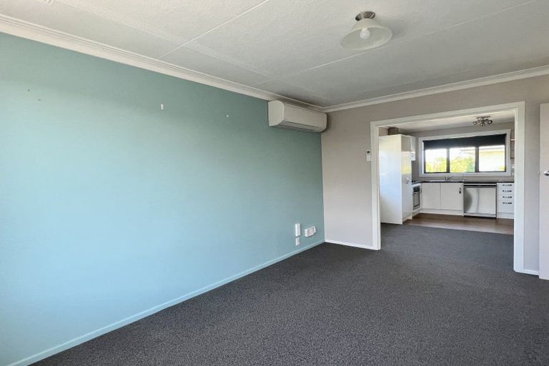 Photo of property in 96 Edinburgh Crescent, Waikiwi, Invercargill, 9810