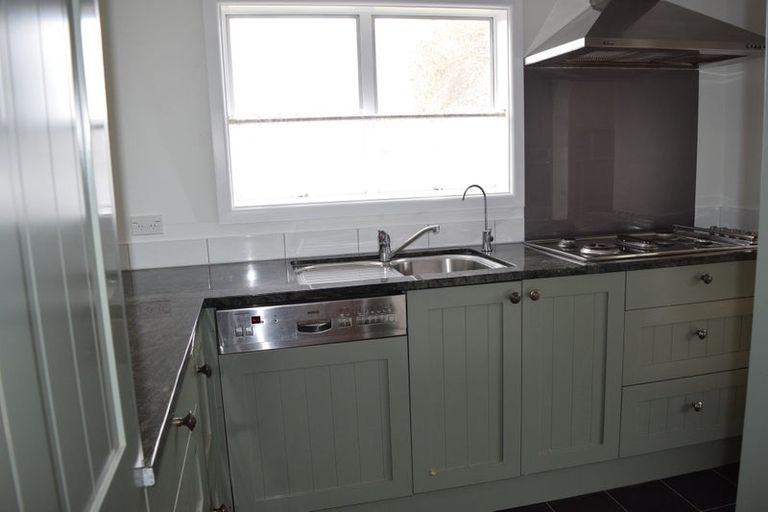 Photo of property in 2 Normanby Street, Fitzroy, New Plymouth, 4312