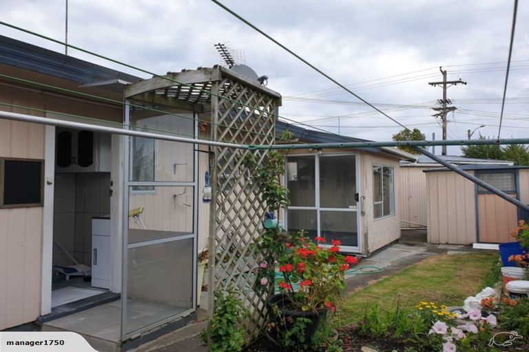 Photo of property in 64 Tawa Street, Gonville, Whanganui, 4501
