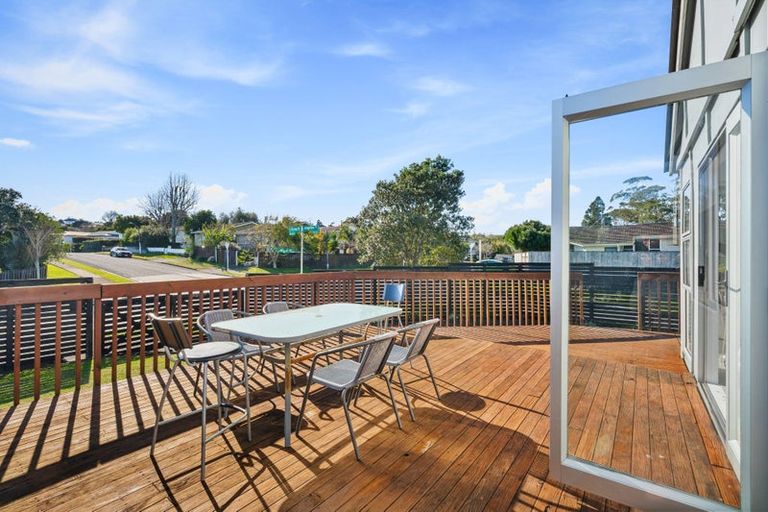 Photo of property in 44 Zita Maria Drive, Massey, Auckland, 0614