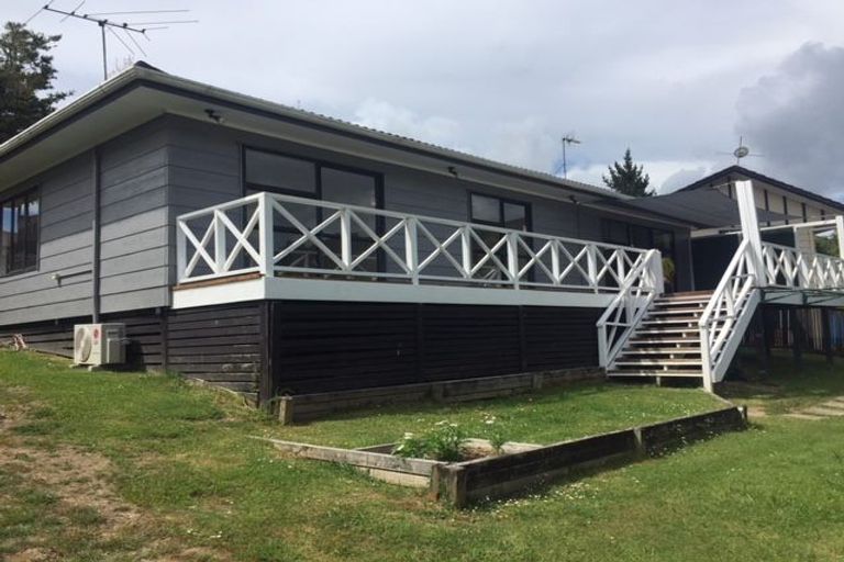 Photo of property in 12 Glendawn Place, Bayview, Auckland, 0629