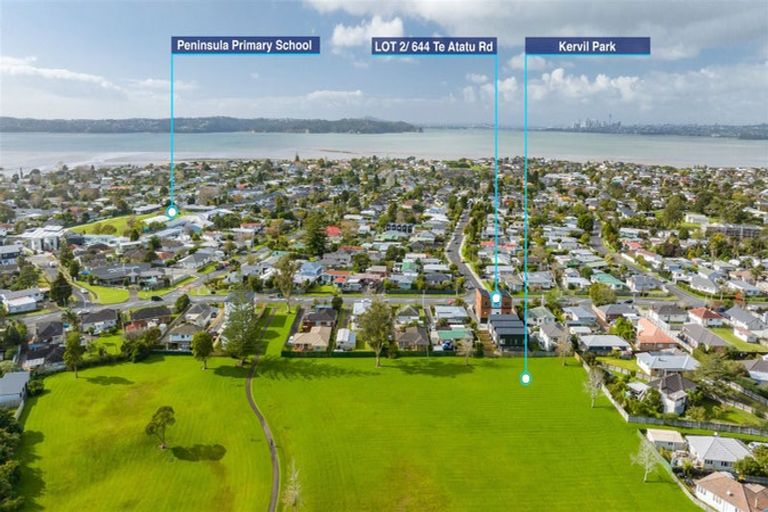 Photo of property in 2/644 Te Atatu Road, Te Atatu Peninsula, Auckland, 0610