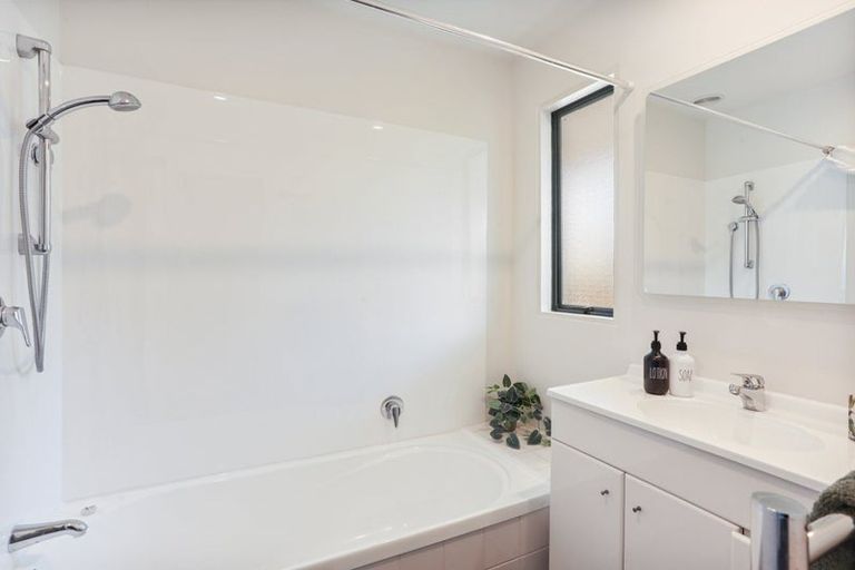Photo of property in 52 Mahlet Street, Northwood, Christchurch, 8051