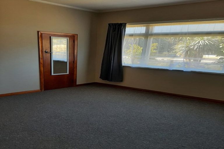 Photo of property in 620 State Highway 2, Pahiatua, 4910