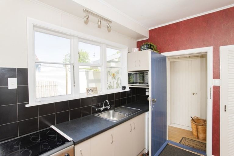 Photo of property in 16 Townley Street, Te Hapara, Gisborne, 4010