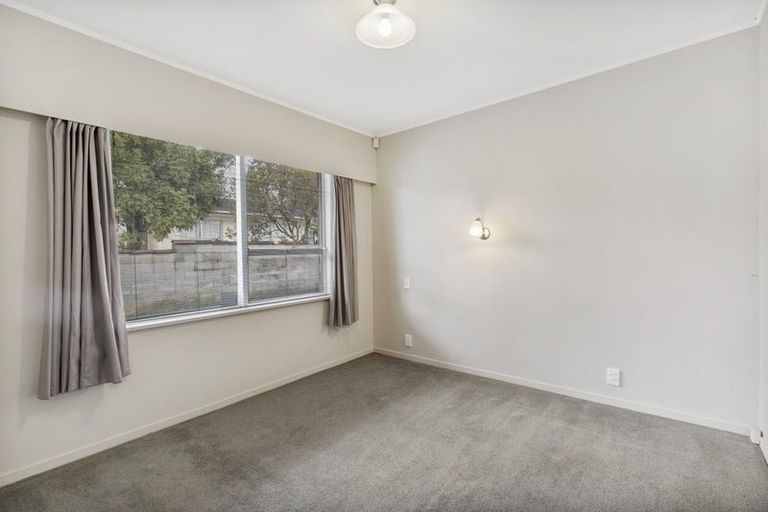 Photo of property in 1/5 Ashdown Place, Pahurehure, Papakura, 2113