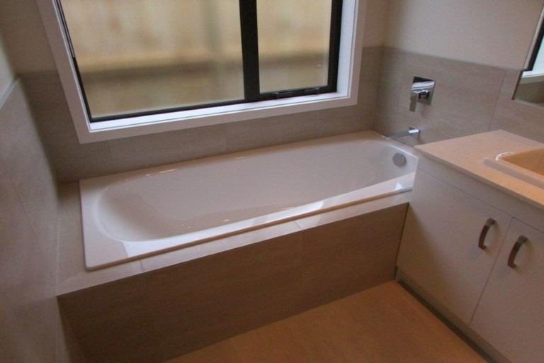 Photo of property in 128 Harris Drive, Silverdale, 0932