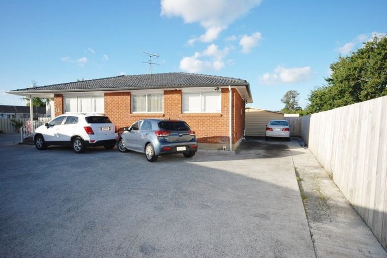 Photo of property in 16 Nan Place, Pakuranga Heights, Auckland, 2010