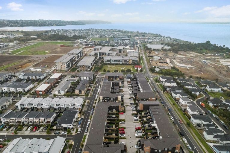 Photo of property in 13 David Carnegie Road, Hobsonville, Auckland, 0616