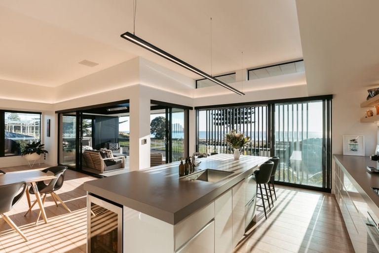 Photo of property in 87 Marine Parade, Mount Maunganui, 3116