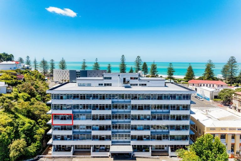 Photo of property in Mclean Towers, 3a/3 Shakespeare Road, Napier South, Napier, 4110