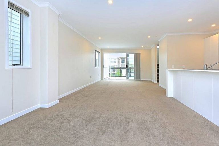 Photo of property in 55 Arrowsmith Drive, Flat Bush, Auckland, 2019