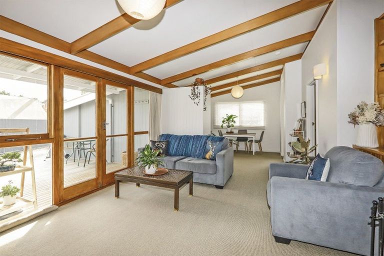 Photo of property in 92 Tollemache Road East, Longlands, Hastings, 4122