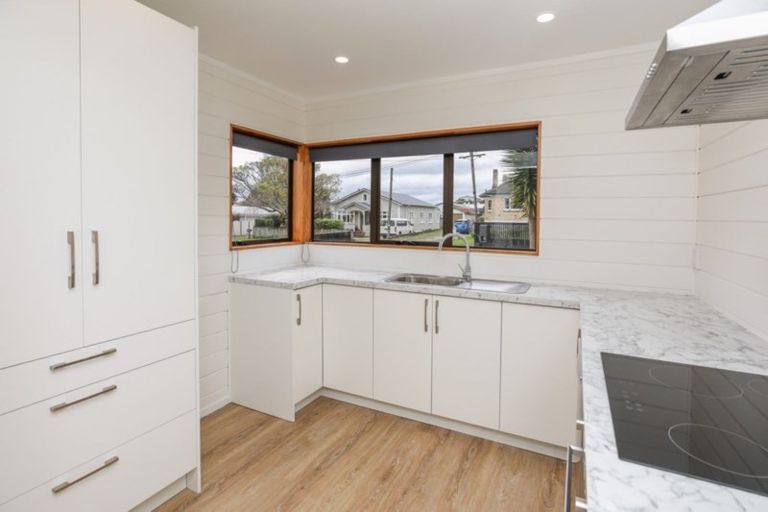 Photo of property in 14 Kiwi Avenue, Forest Lake, Hamilton, 3200