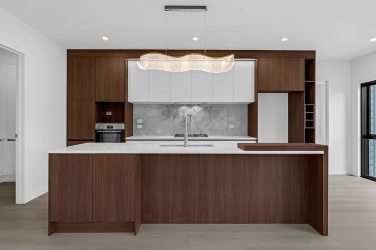 Photo of property in 30 Korowhiti Road, Clarks Beach, 2122