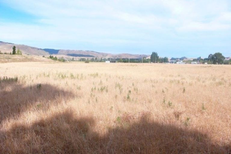 Photo of property in 6 Anzac Street, Waipara, 7483