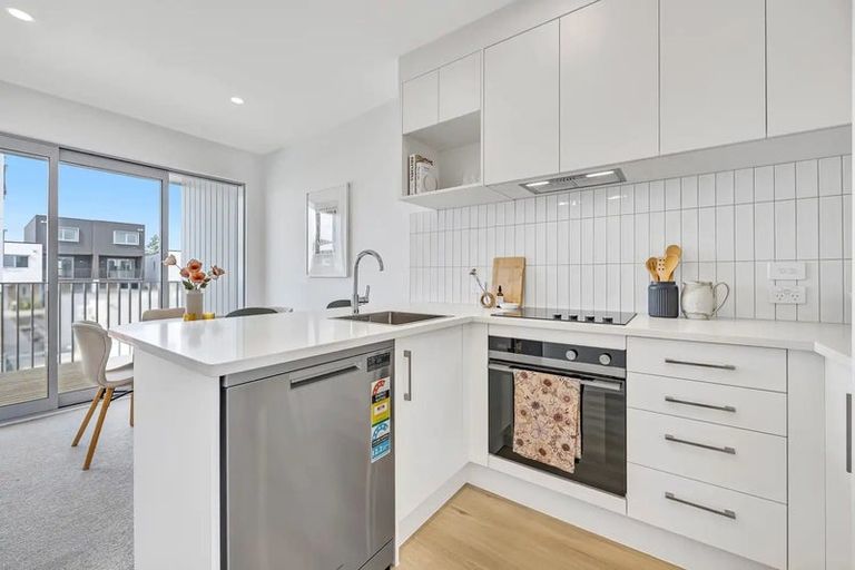 Photo of property in 125 Ngae Place, Mangere East, Auckland, 2024