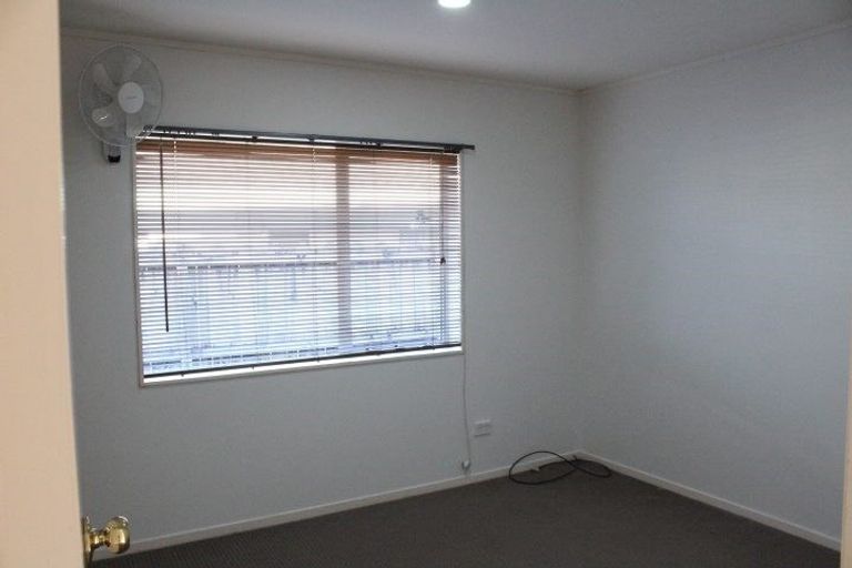 Photo of property in 1 Daria Place, Northpark, Auckland, 2013