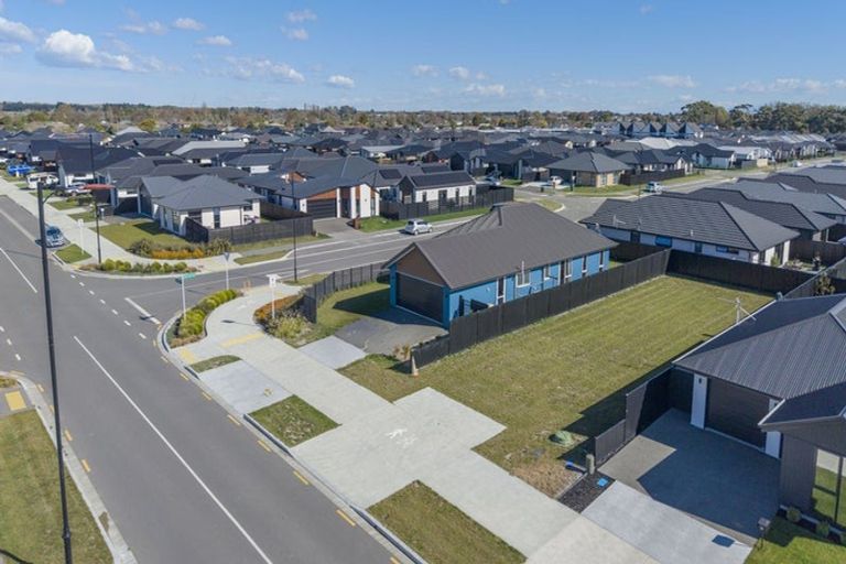 Photo of property in 27 Mcgarry Drive, Kaiapoi, 7630