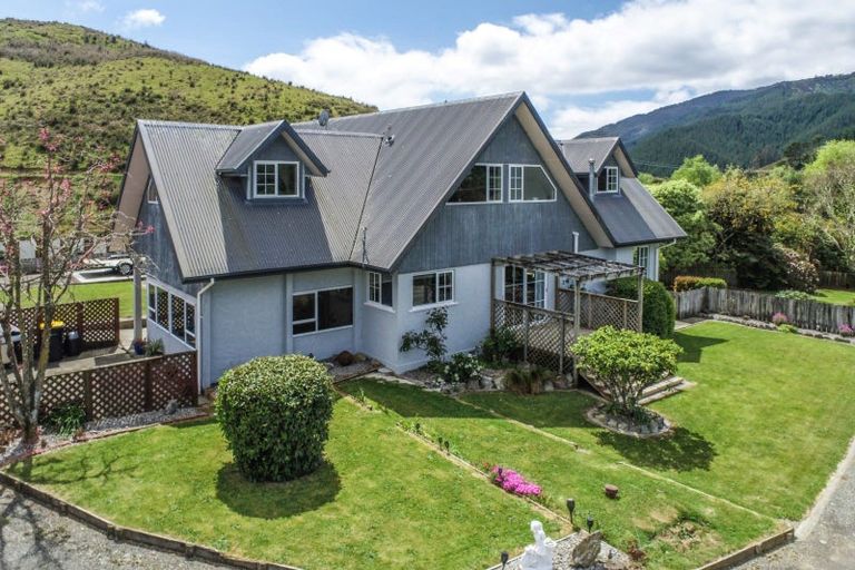 Photo of property in 167 Cable Bay Road, Hira, Nelson, 7071