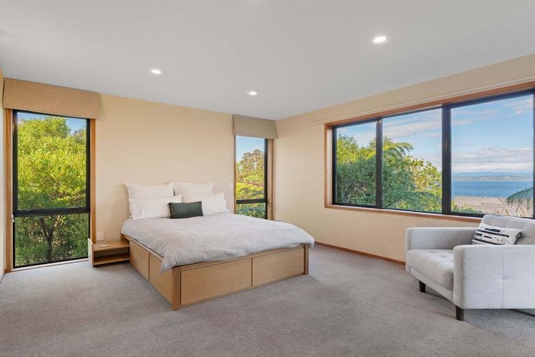 Photo of property in 8 Whakamoenga Point, Acacia Bay, Taupo, 3385
