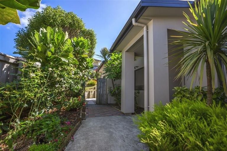 Photo of property in 25 Kaimai Place, Aotea, Porirua, 5024