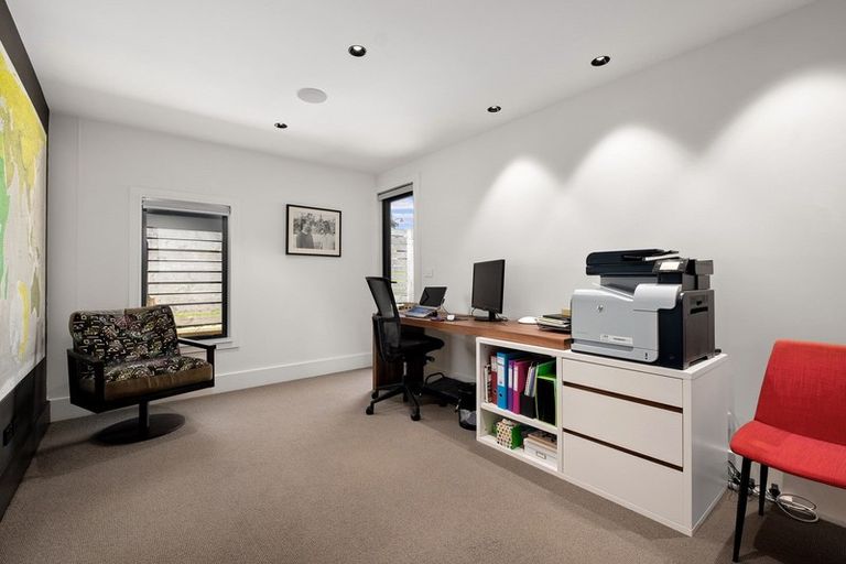 Photo of property in 5 Diamond Lane, Wanaka, 9305