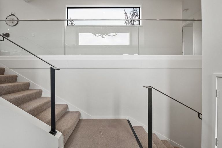 Photo of property in 35 Jacks Point Rise, Jacks Point, Queenstown, 9371