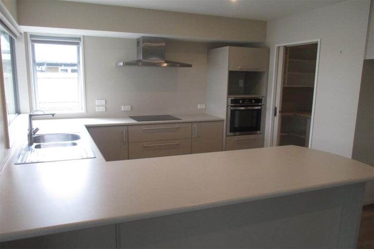 Photo of property in 32 Taiore Crescent, Marshland, Christchurch, 8083