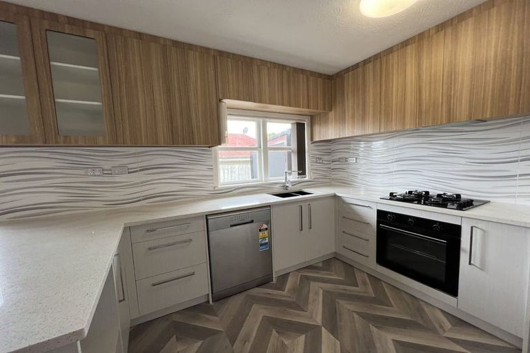 Photo of property in 72 Valentine Street, Papakura, 2110