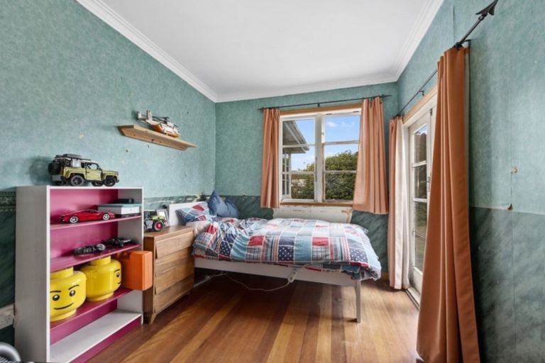 Photo of property in 5 Camp Street, Silverstream, Upper Hutt, 5019