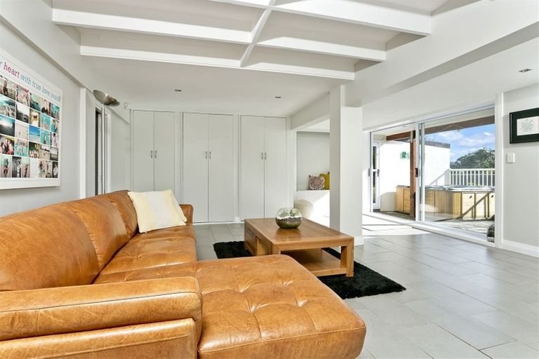 Photo of property in 13 Hillcrest Road, Hatfields Beach, Orewa, 0931
