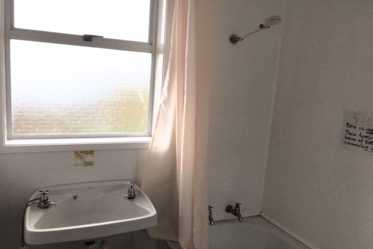 Photo of property in 18 Karamea Street, Murupara, 3025