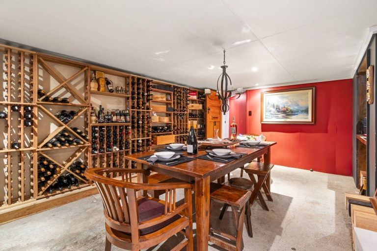 Photo of property in 19 Cremorne Avenue, Hokowhitu, Palmerston North, 4410